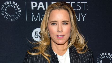 Tea Leoni Signs With Wme Exclusive Hollywood Reporter