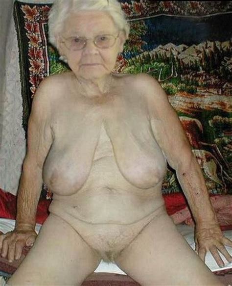 very old amateur grannies showing off pichunter