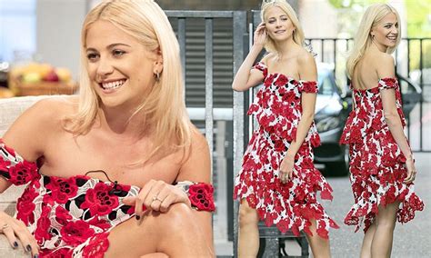 The Voice Judge Pixie Lott Is Every Inch The Sexy Señorita Daily Mail