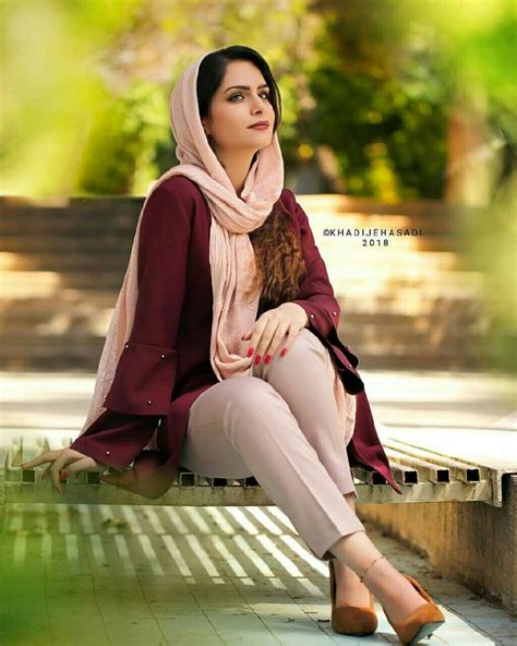 Pin By Mochikhan On Persian Beauty Iranian Women Fashion Persian
