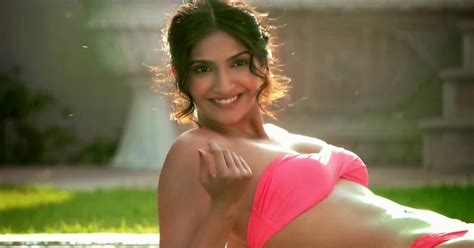 a complete photo gallery indian actress no watermark bollywood actress sonam kapoor hot bikini