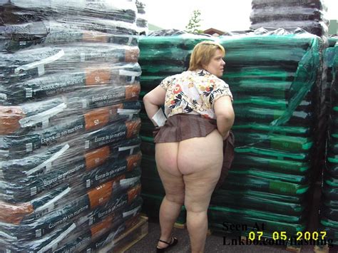flashing ass at the garden store flashing in stores