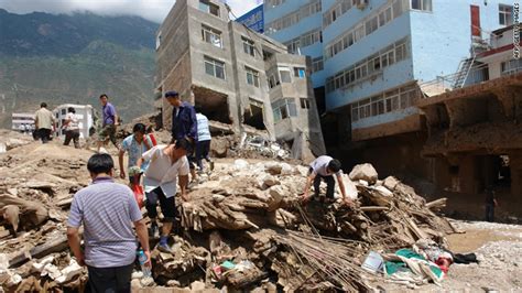 china landslides kill 127 wen urges rescue