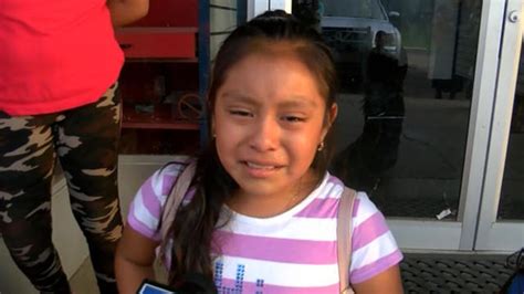 Sobbing 11 Year Old Girl Begs For Dad S Release After Massive Ice Raid