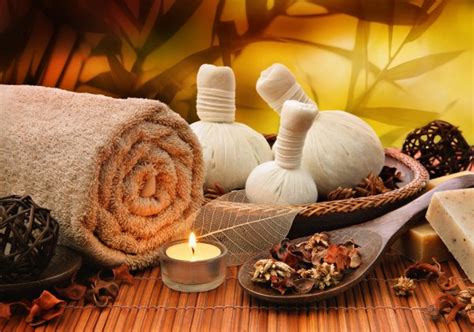 kayma spa ubud female masseuse massage aromatherapy manicure