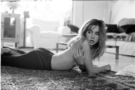 suki waterhouse nude and sexy 39 photos the fappening