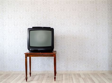 consumentenbond sleept philips voor de rechter om te dure tvs trouw