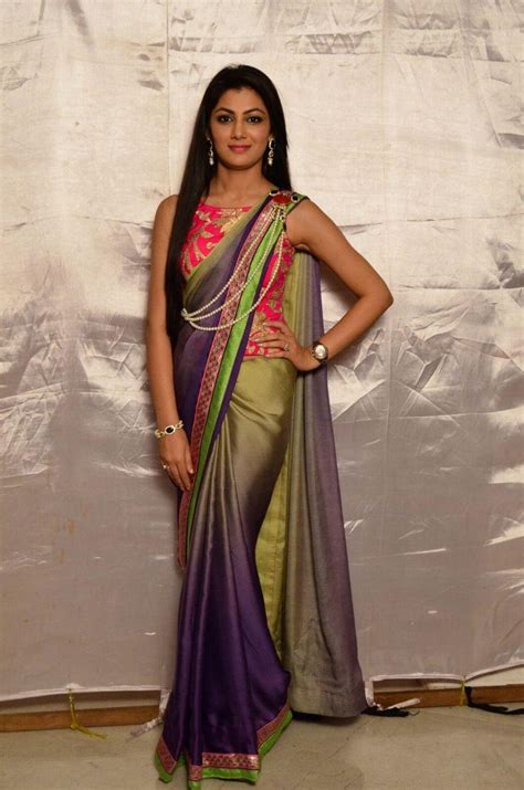 más de 25 ideas increíbles sobre sriti jha en pinterest moda india falda india lehenga y
