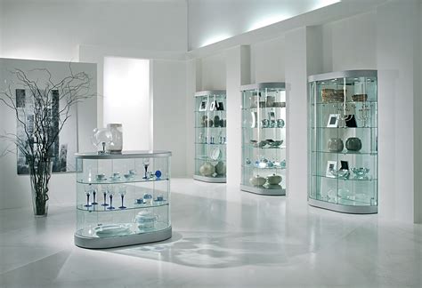 vetrine espositive economiche preziose alleate  negozio castellani shop blog