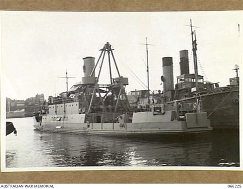 Sydney Nsw 1944 04 28 View Of The Army Workshop Ship Ab 97 Kalang