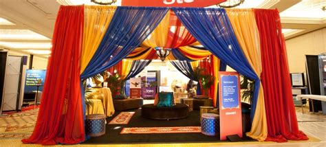 creating  booth theme    tradeshow event