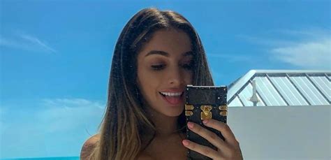 Lyna Perez Flaunts Major Cleavage And Curves In Tiny Tank
