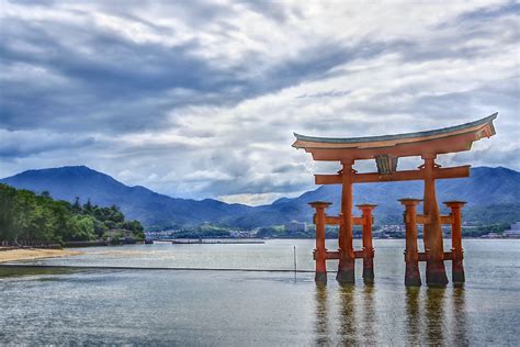 tourist attractions  japan  top