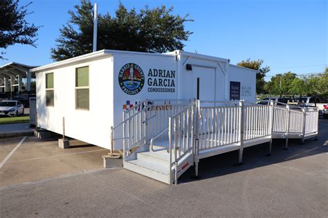 future  mobile medicine  houston smartpods