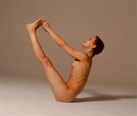 brunette ellen doing naked yoga 76 pics 2 xhamster