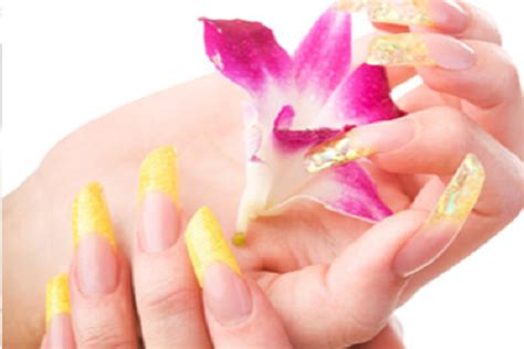 artisan nails spa