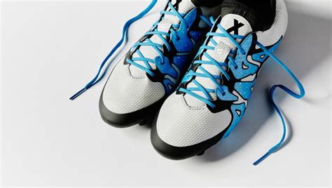 adidas   whitesolar bluecore black volky football boots