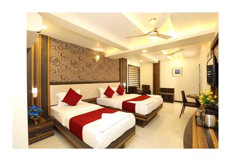 deluxe triple room budget luxury hotels  cochin kochin kerala
