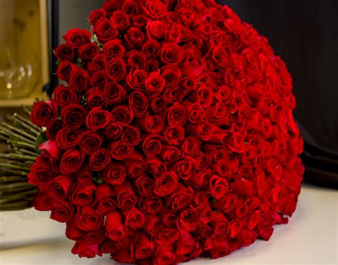 red roses bouquet  miami fl luxury flowers miami