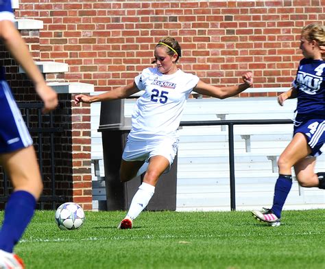 Women’s Soccer Scores First Victory Of The Season