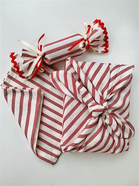 candy cane luxury reusable fabric wrapping  large   crackers