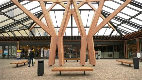 vernieuwd winkelcentrum tolberg heeft meer ruimte en  op slot video
