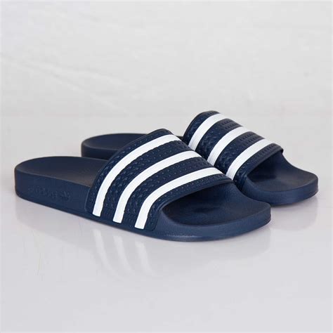 adidas adilette  sneakersnstuff sneakers streetwear