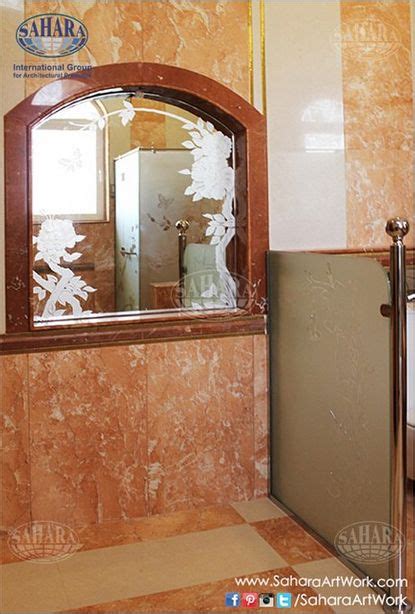 Toilet Partition With Full Frosted Glass And Clear Floral Design And