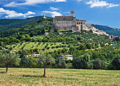 visit assisi italy tailor made vacations to assisi audley travel