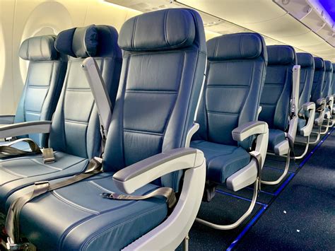 review  comfort  deltas airbus   york  dallas