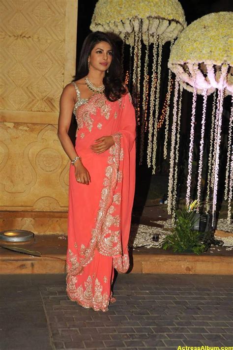 priyanka chopra in pink saree at ridhi malhotra wedding