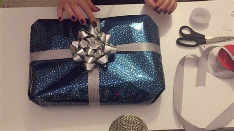 asmr gift wrapping crinkly sounds gift wrapping gifts wraps