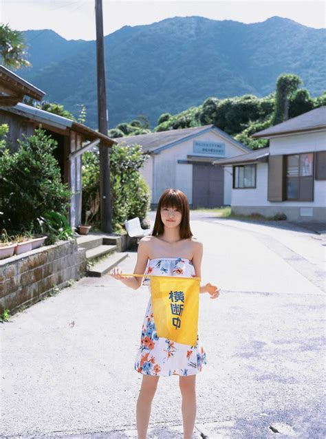 rina aizawa on the road japanese girl bikini