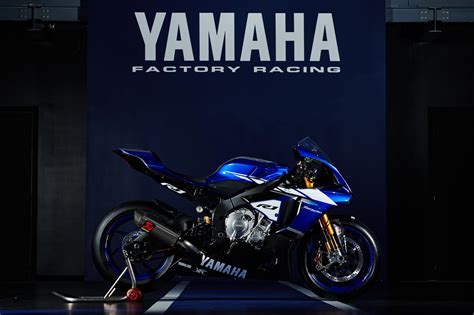 official yamaha returns  world superbike   asphalt rubber