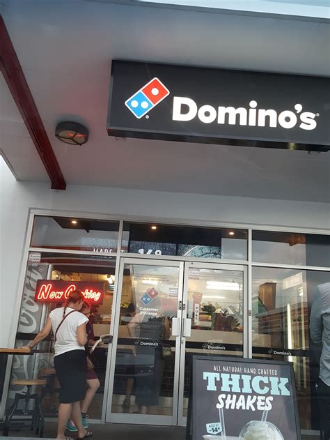 dominos pizza oxenford exit  shop   pacific highway oxenford qld  australia