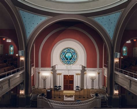 synagogues mix  arts  religion helps shape jewish life