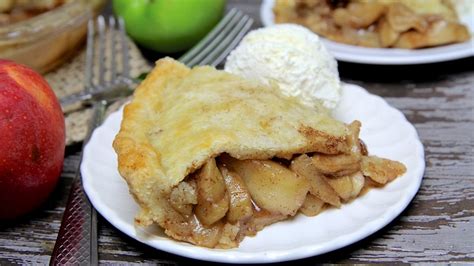 Homemade Apple Pie Recipe All From Scratch Divas Can Cook