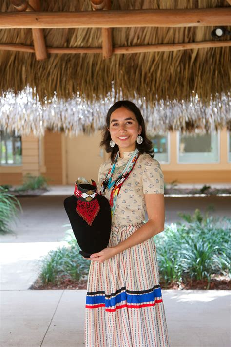 seminole artists gather  seminole okalee indian village