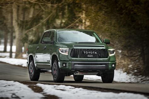 rugged  reliable   toyota tundra   full size pickup truck