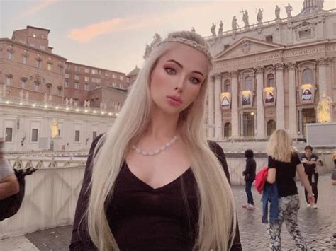 27 surreal photos of valeria lukyanova the human barbie doll