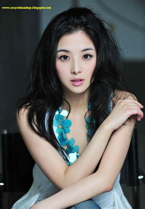 熱い若い中国の女の子 美しいエロティックとポルノ写真