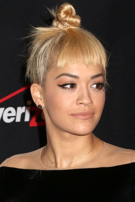 Dalla botttleneck alla wispy tutti i modelli per ogni tipologia di viso e . 40 tagli di capelli corti con frangetta o ciuffi da condividere!