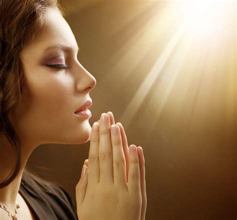 gambar  berdoa kristen pulp