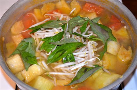 canh chua vietnamese sour soup eatprayheal
