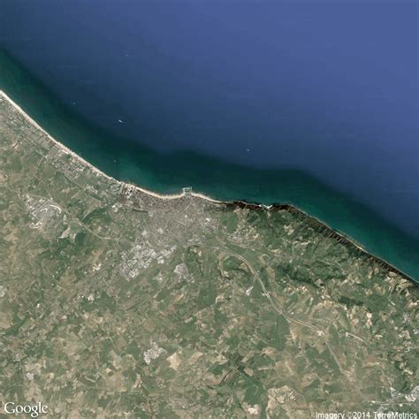 foto dal satellite del comune  gabicce mare media  alta risoluzione