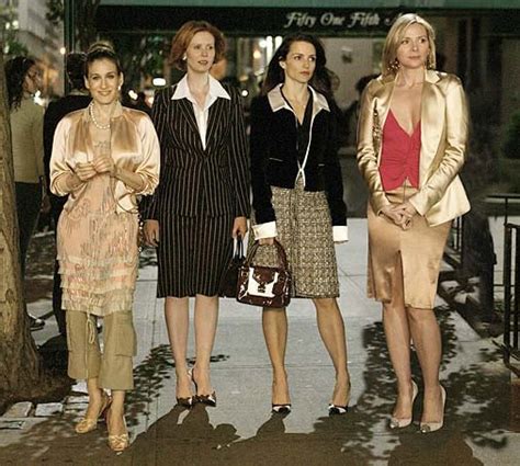 carrie bradshaw s best outfits on sex and the city