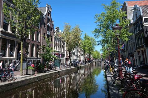 offbeat amsterdam red light district walking tour in