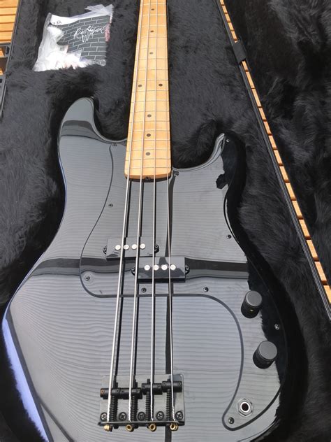 Photo Fender Roger Waters Precision Bass Fender Roger