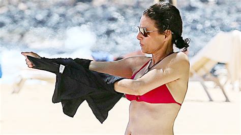 Julia Louis Dreyfus Red Bikini Slays The Beach In Hawaii