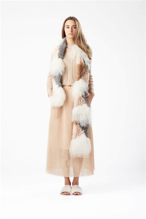 julia june lookbook winter  midi skirt  fur patchwork scarf mode stijl